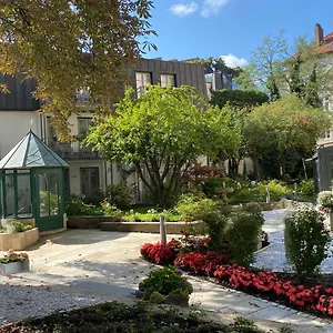 4* Отель Maximilian &