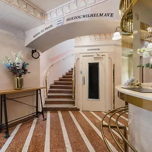 Otel Du Train, Münih